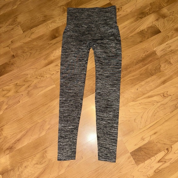 Assets by Spanx High Waist Leggings Tummy‎ Control Heathered Gray Small - Picture 1 of 4